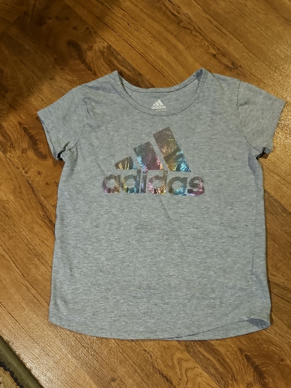 Girls Adidas Gray T Shirt Size Small 7/8